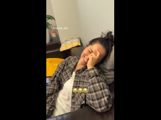 clip @y u m o r n e m